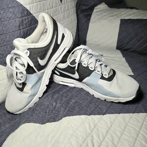 Nike White and Black Sneakers